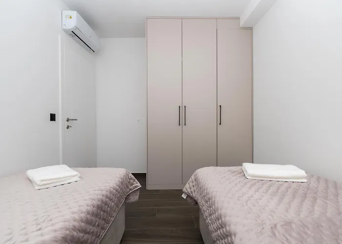 Apartment Ap12a Makarska